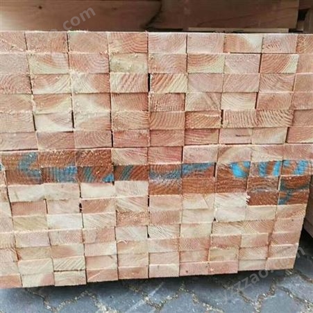 呈果木业工程方木价格 3米铁杉建筑方木厂家自产自销 