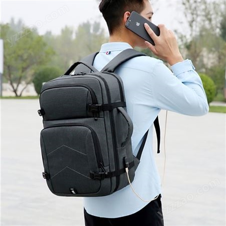 防水尼龙商务旅行多功能usb电脑背包2021新款男士双肩包