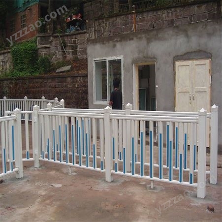 象湖 世腾锌钢阳台护栏厂址电话乡下院子围栏 护栏围栏 厂区
