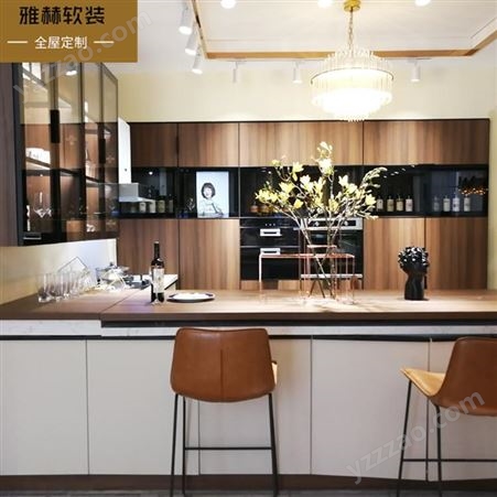 雅赫软装 南京橱柜厂家 客厅烤漆酒柜 石英石橱柜